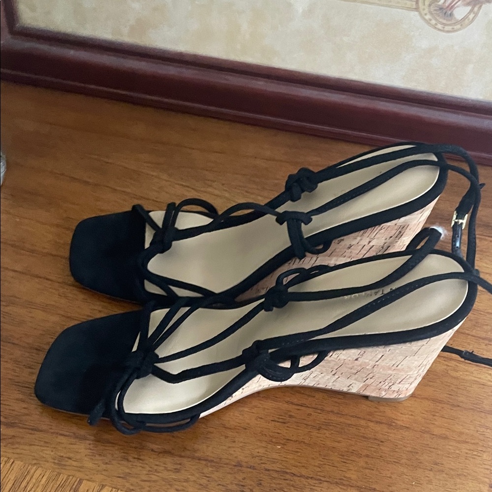 Ann Taylor Black and Tan Wedge Sandals